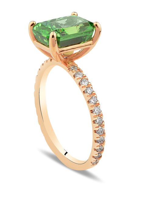 7,28 Karat Pırlanta Zümrüt Yüzük